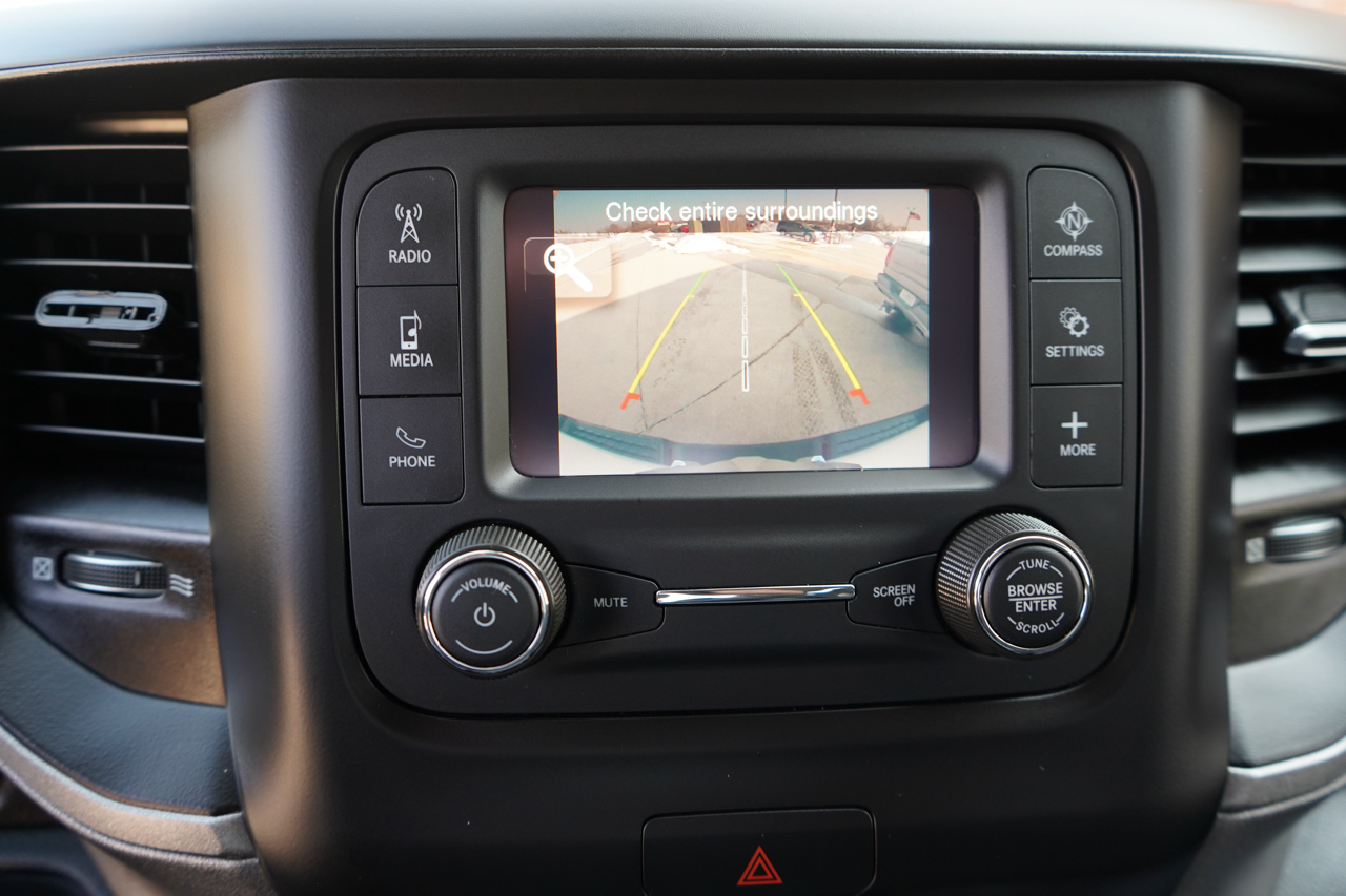 RAM 1500 Tradesman 4x4 Crew Cab 5'7" Box 2020