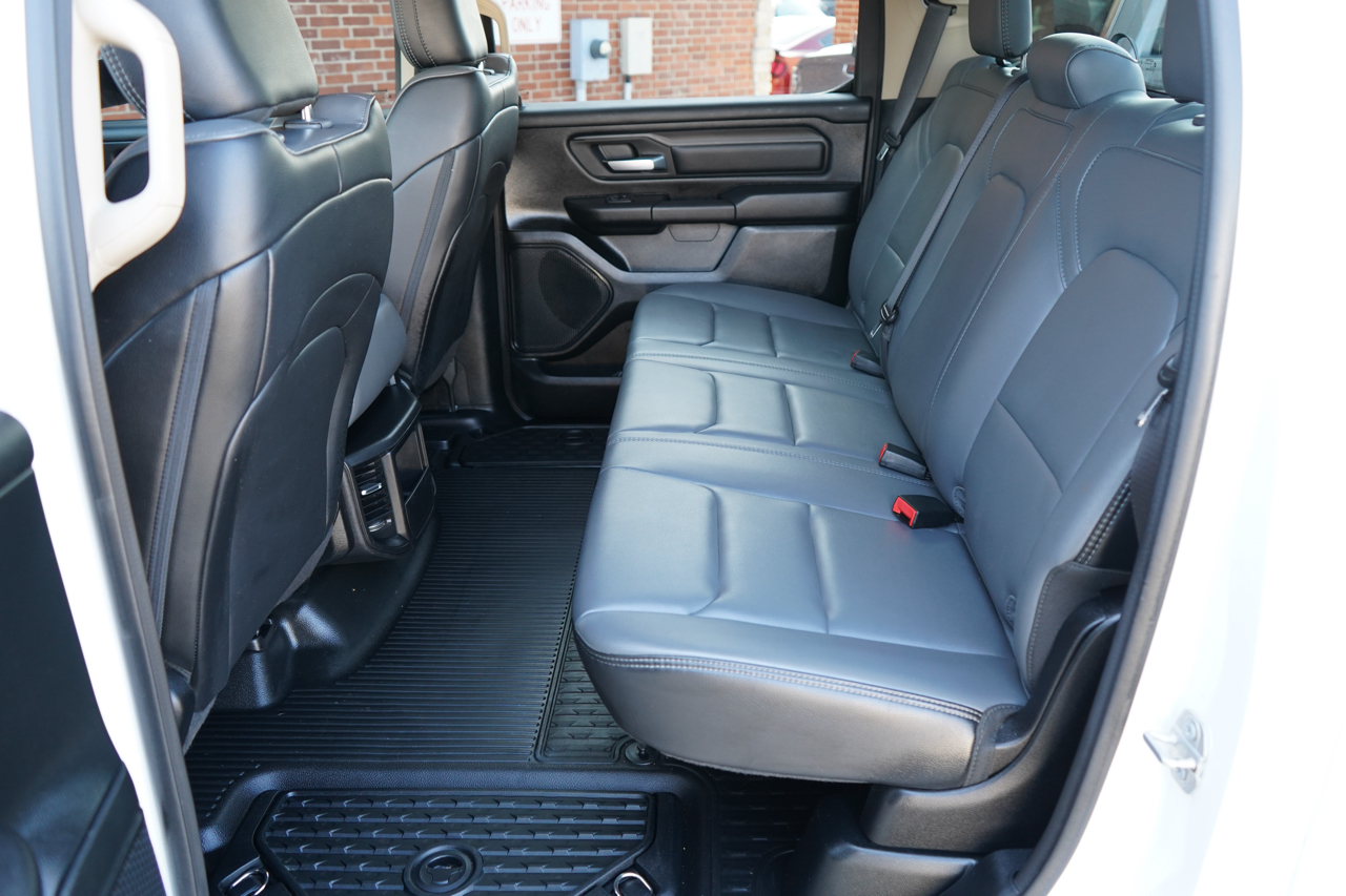 RAM 1500 Tradesman 4x4 Crew Cab 5'7" Box 2020