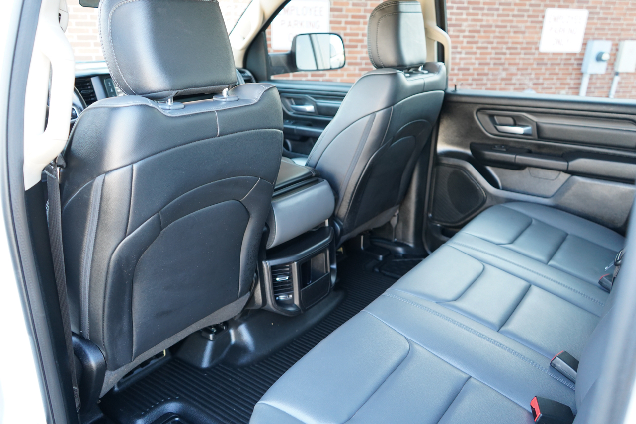 RAM 1500 Tradesman 4x4 Crew Cab 5'7" Box 2020