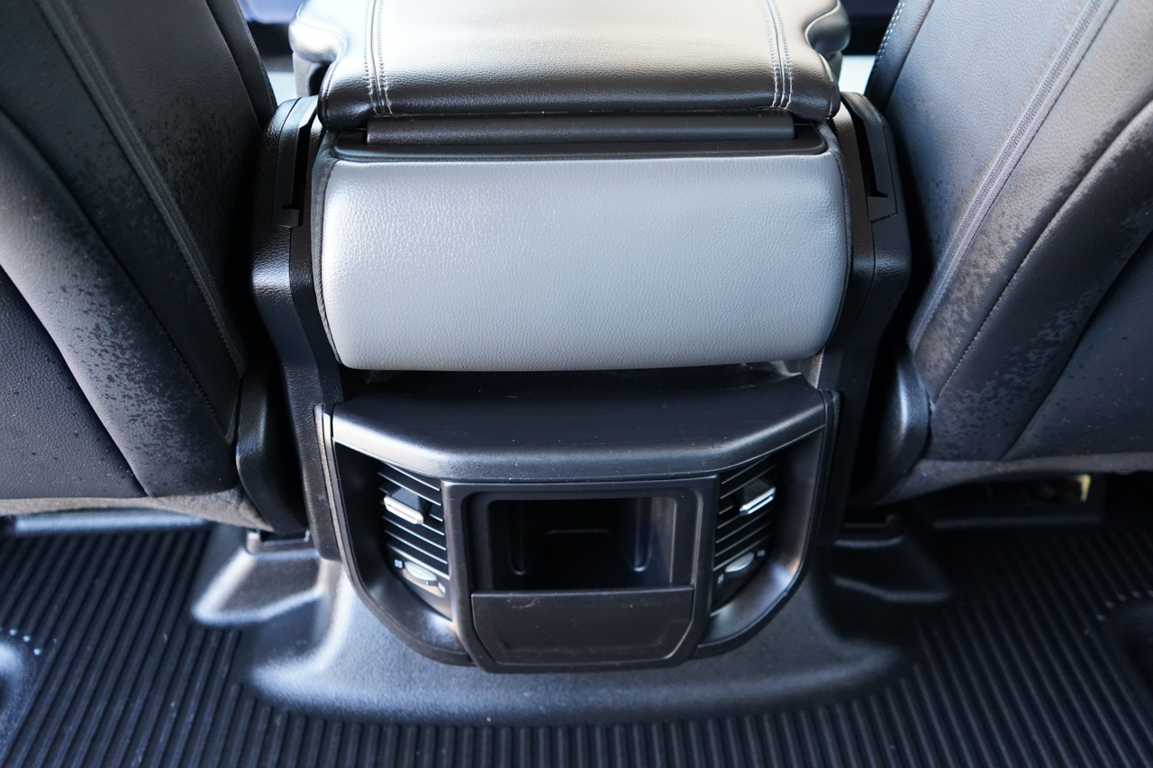 RAM 1500 Tradesman 4x4 Crew Cab 5'7" Box 2020