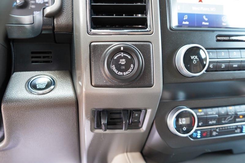 Ford Expedition XLT 4x4 2021