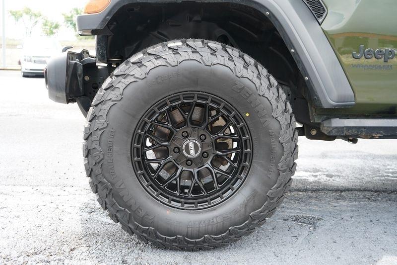 Jeep Wrangler Unlimited Willys Sport 4x4 2021