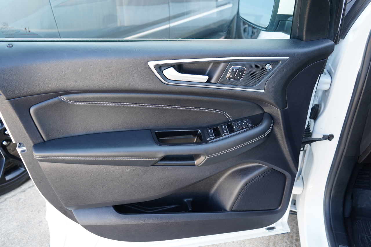 Ford Edge Titanium FWD 2020