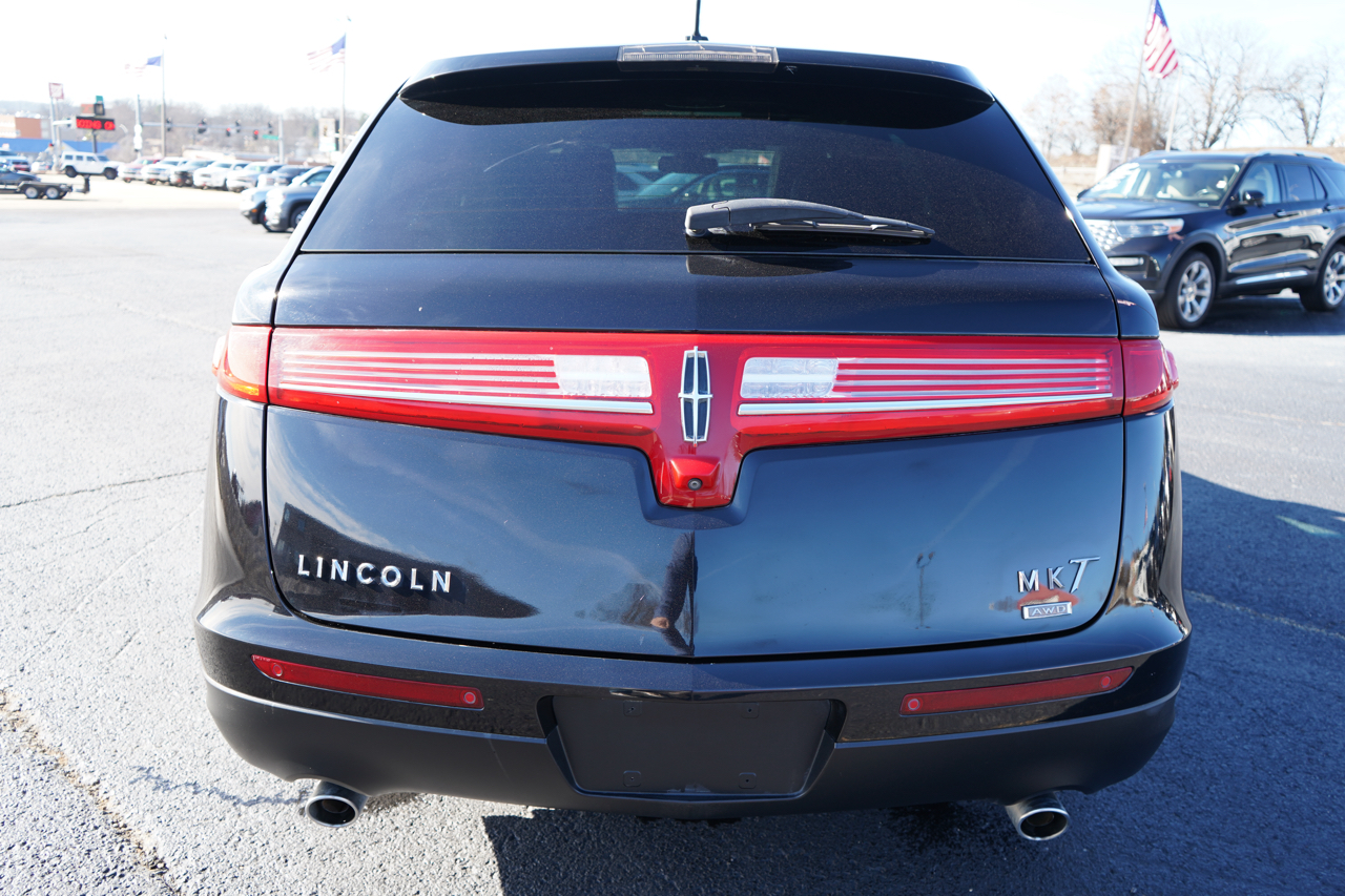 Lincoln MKT 3.7L AWD w/Livery Pkg 2017