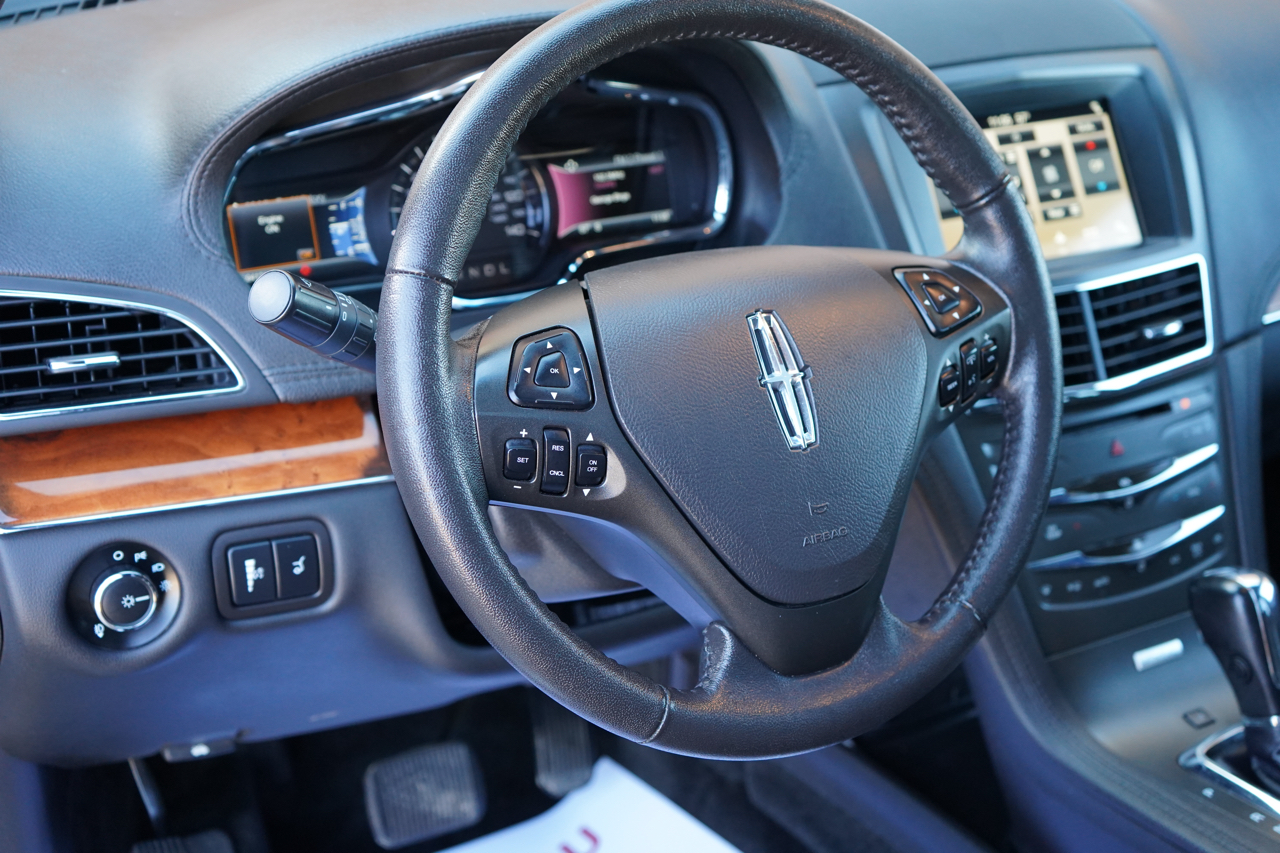 Lincoln MKT 3.7L AWD w/Livery Pkg 2017