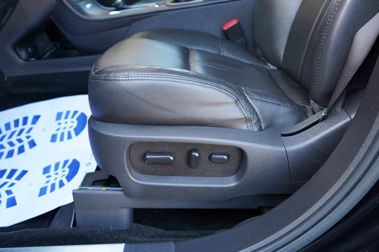 Lincoln MKT 3.7L AWD w/Livery Pkg 2017