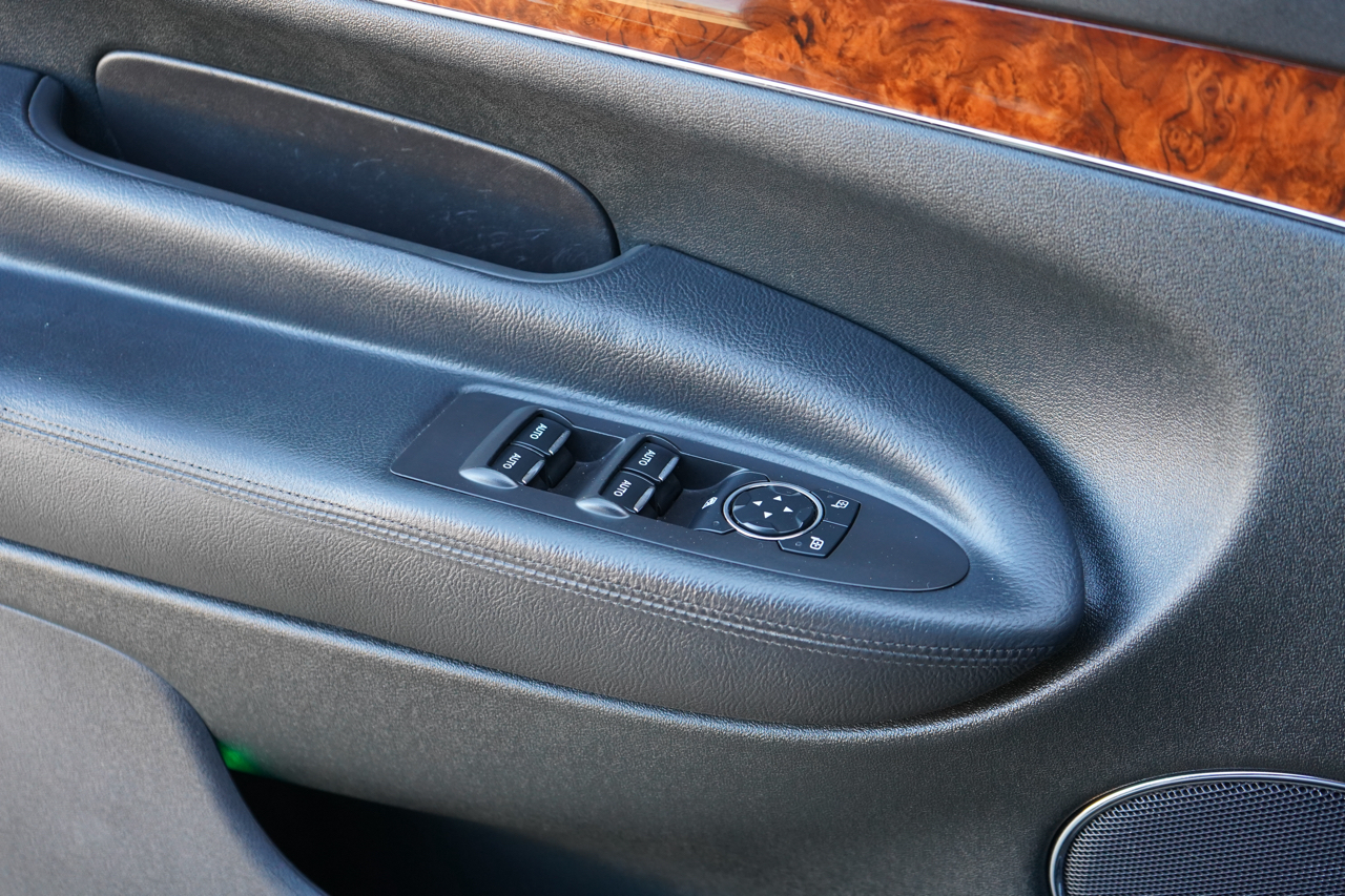 Lincoln MKT 3.7L AWD w/Livery Pkg 2017