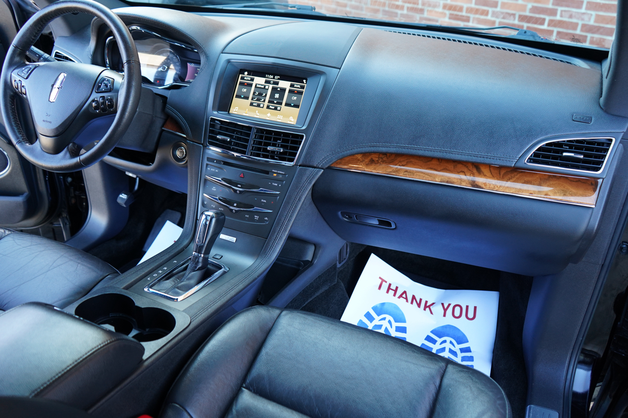 Lincoln MKT 3.7L AWD w/Livery Pkg 2017