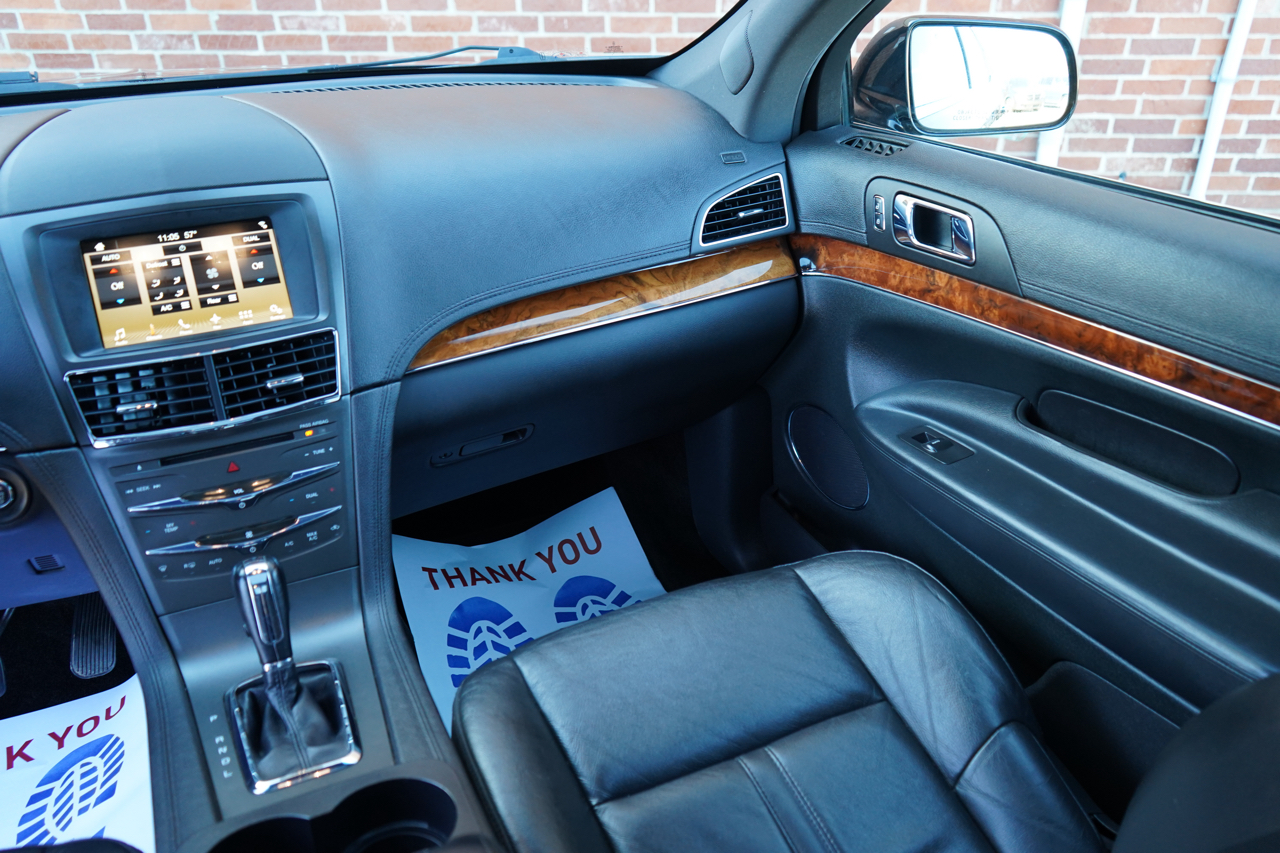 Lincoln MKT 3.7L AWD w/Livery Pkg 2017