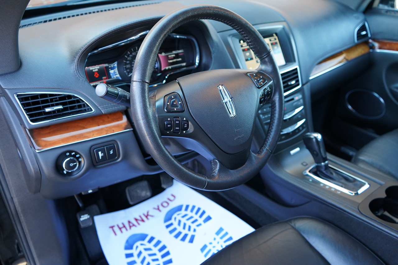 Lincoln MKT 3.7L AWD w/Livery Pkg 2017