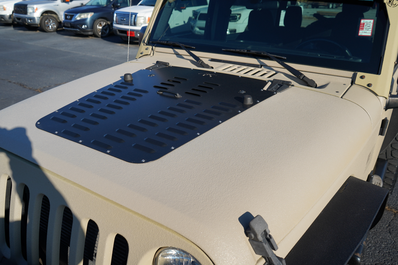 2016 Jeep Wrangler Sport photo 4