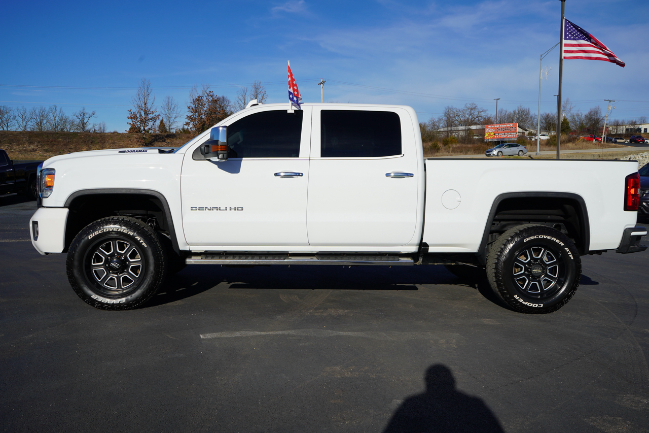 GMC Sierra 2500HD 4WD Crew Cab 153.7" Denali 2017