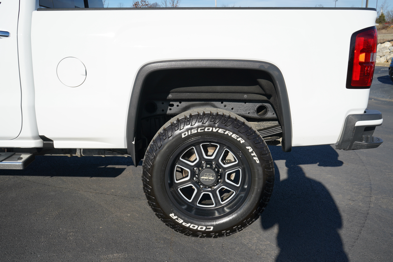 GMC Sierra 2500HD 4WD Crew Cab 153.7" Denali 2017