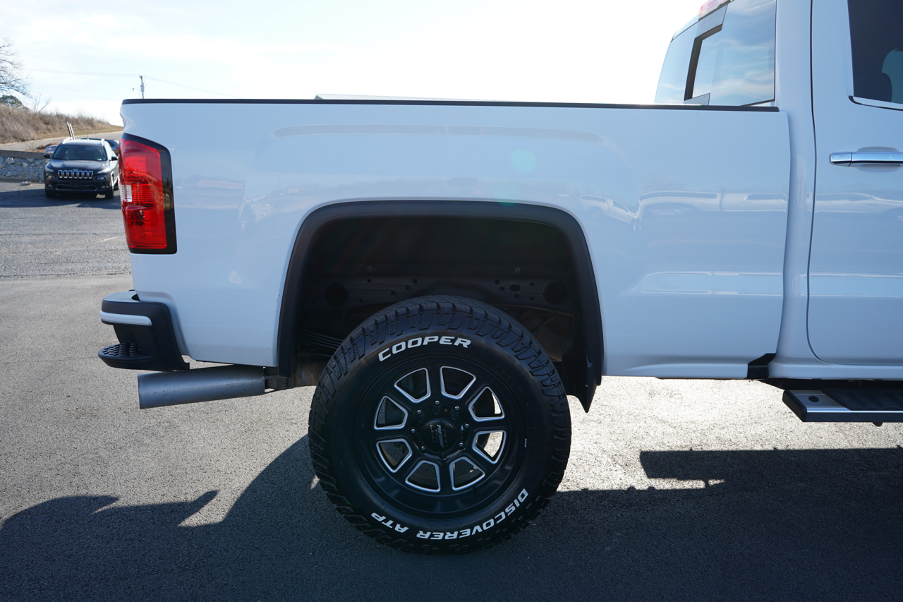 GMC Sierra 2500HD 4WD Crew Cab 153.7" Denali 2017