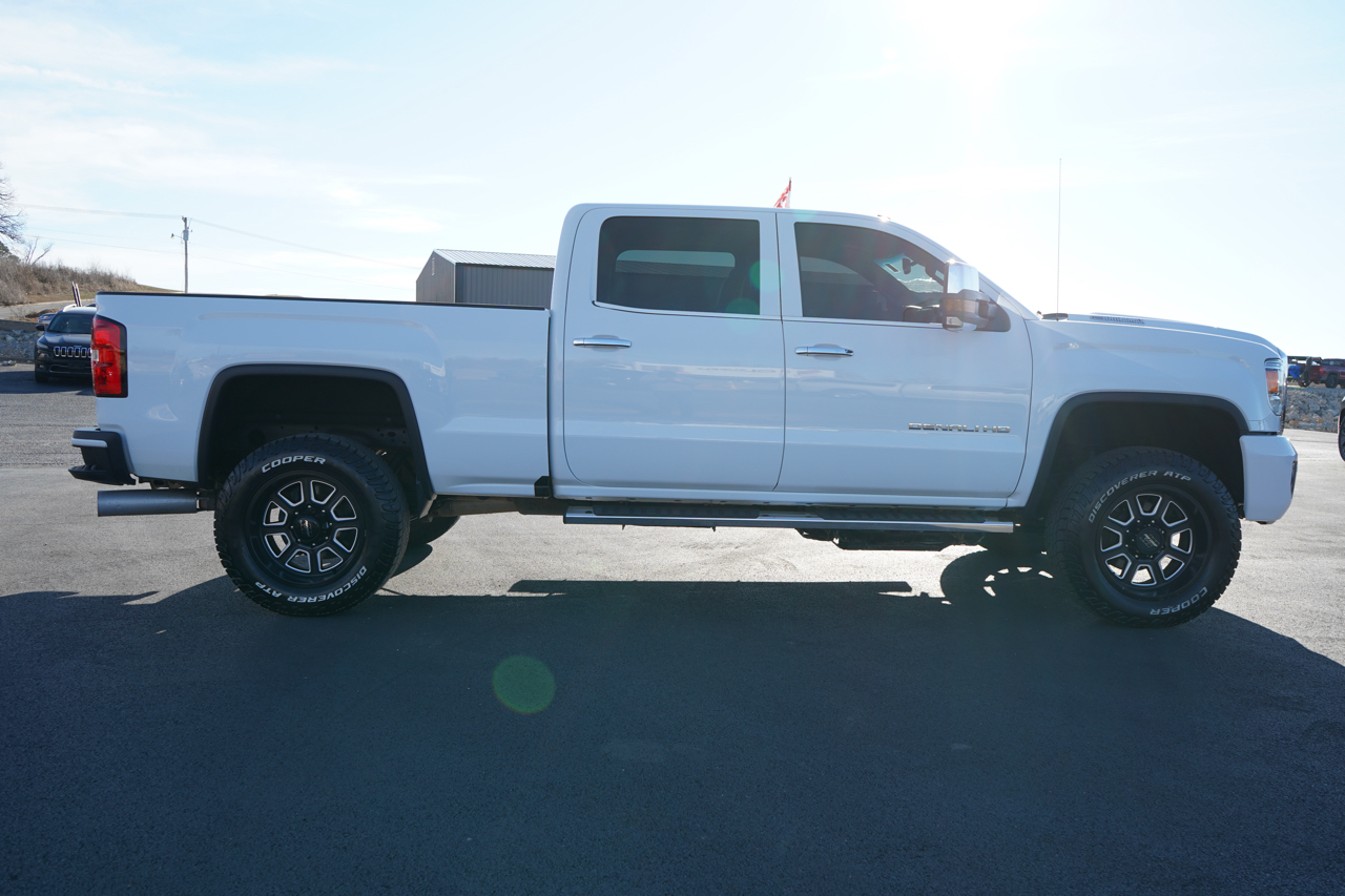 GMC Sierra 2500HD 4WD Crew Cab 153.7" Denali 2017