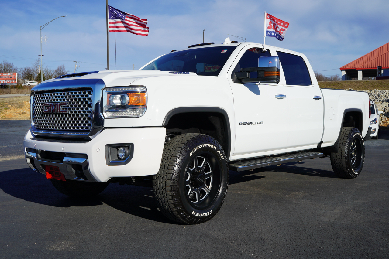 GMC Sierra 2500HD 4WD Crew Cab 153.7" Denali 2017