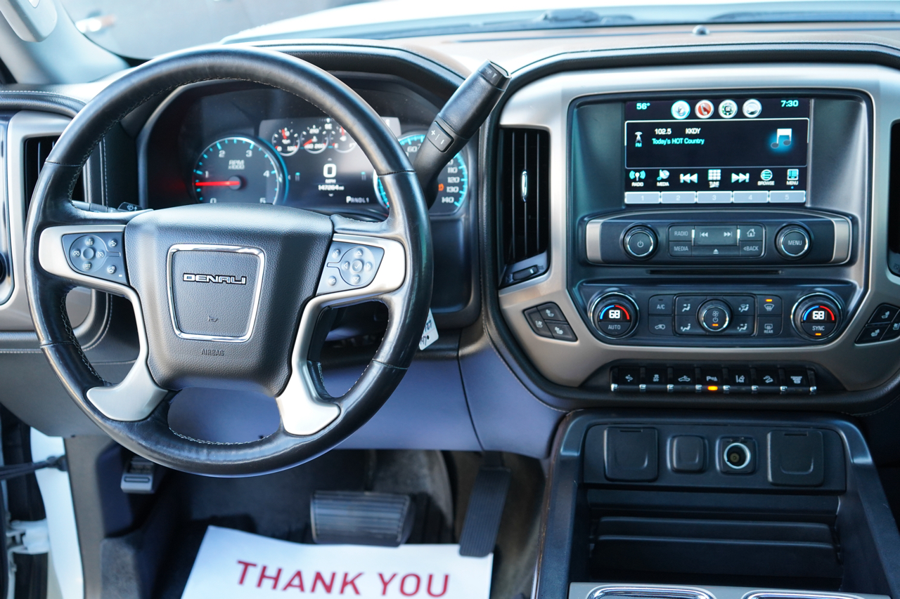 GMC Sierra 2500HD 4WD Crew Cab 153.7" Denali 2017