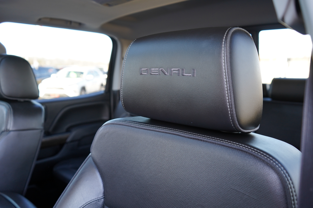 GMC Sierra 2500HD 4WD Crew Cab 153.7" Denali 2017