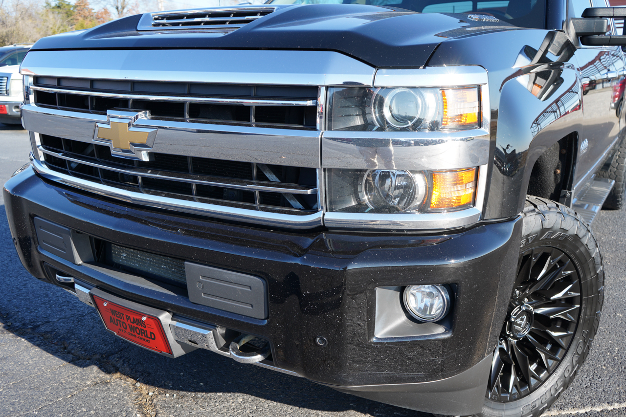 Chevrolet Silverado 3500HD 4WD Crew Cab 153.7" High Country 2018