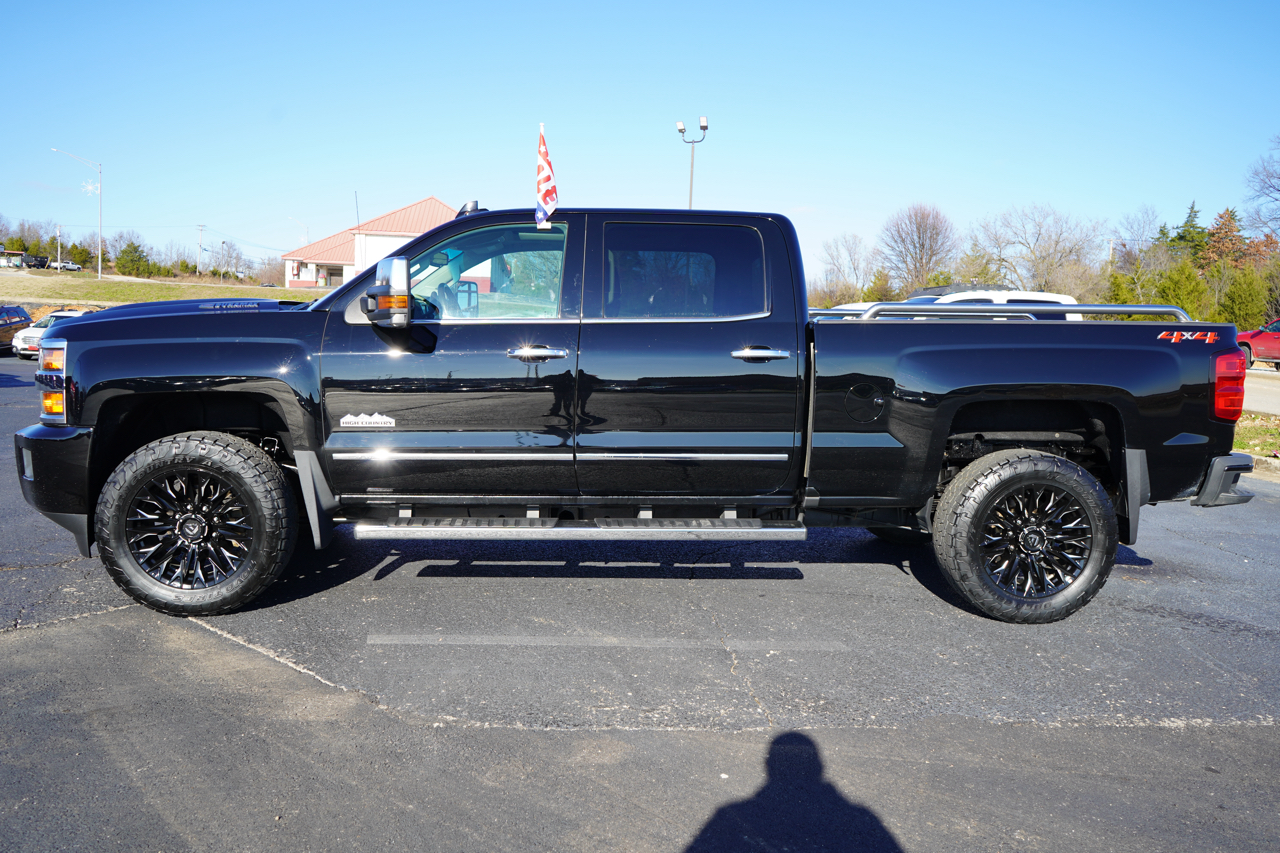 Chevrolet Silverado 3500HD 4WD Crew Cab 153.7" High Country 2018