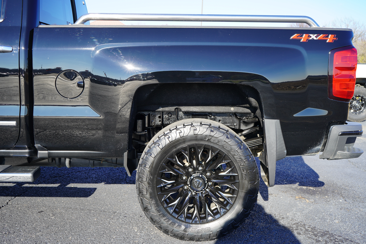 Chevrolet Silverado 3500HD 4WD Crew Cab 153.7" High Country 2018