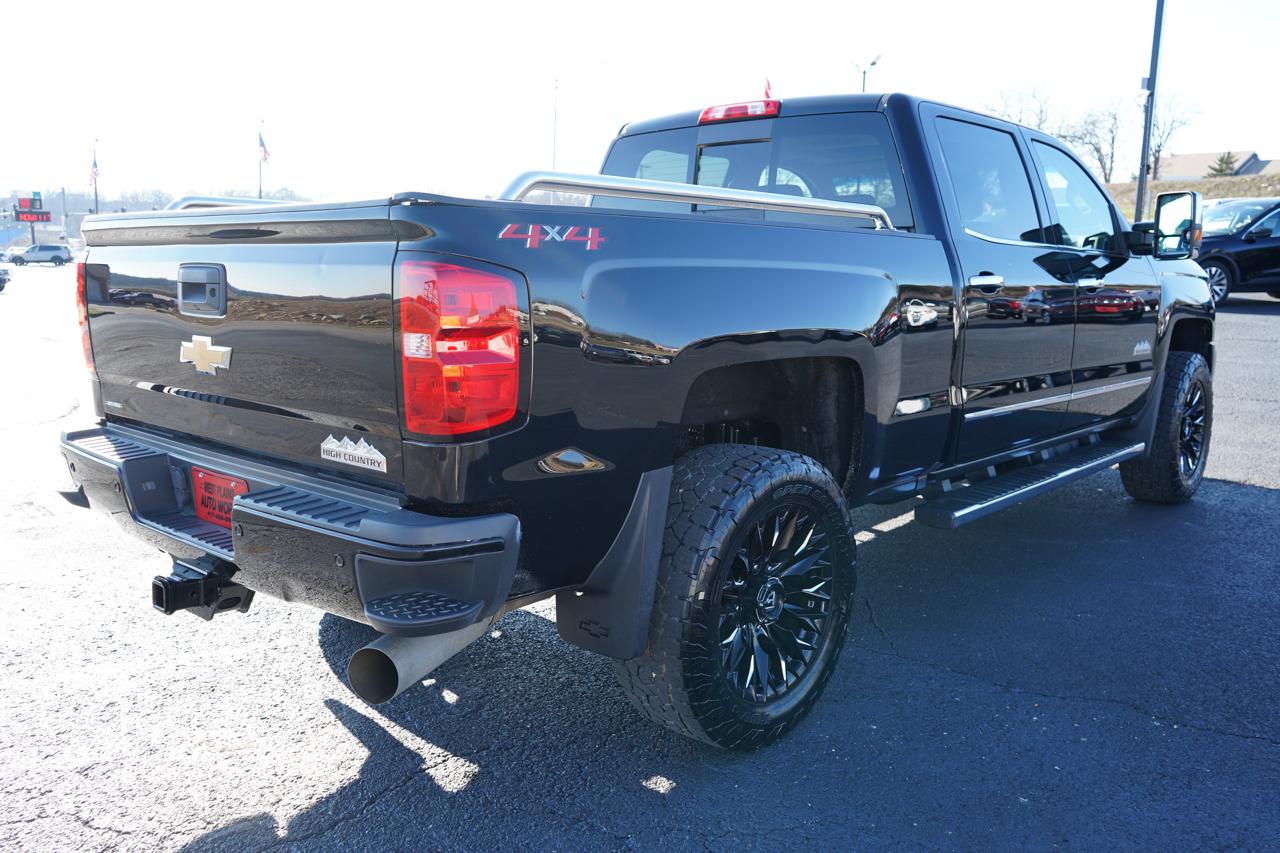 Chevrolet Silverado 3500HD 4WD Crew Cab 153.7" High Country 2018
