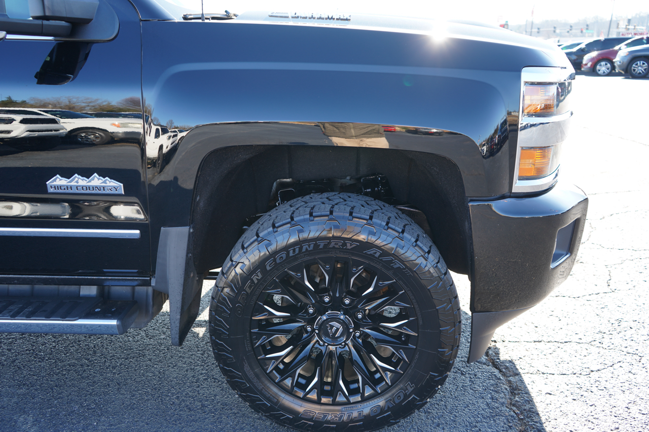 Chevrolet Silverado 3500HD 4WD Crew Cab 153.7" High Country 2018