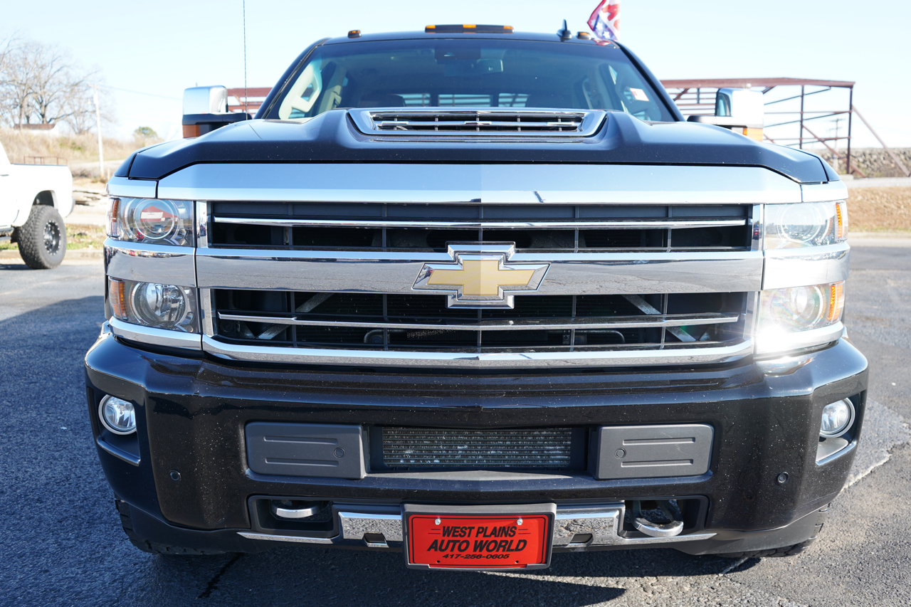 Chevrolet Silverado 3500HD 4WD Crew Cab 153.7" High Country 2018