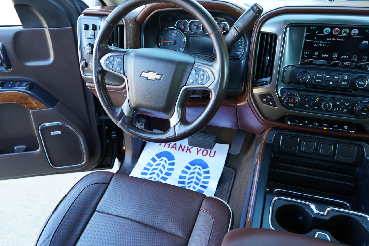 Chevrolet Silverado 3500HD 4WD Crew Cab 153.7" High Country 2018