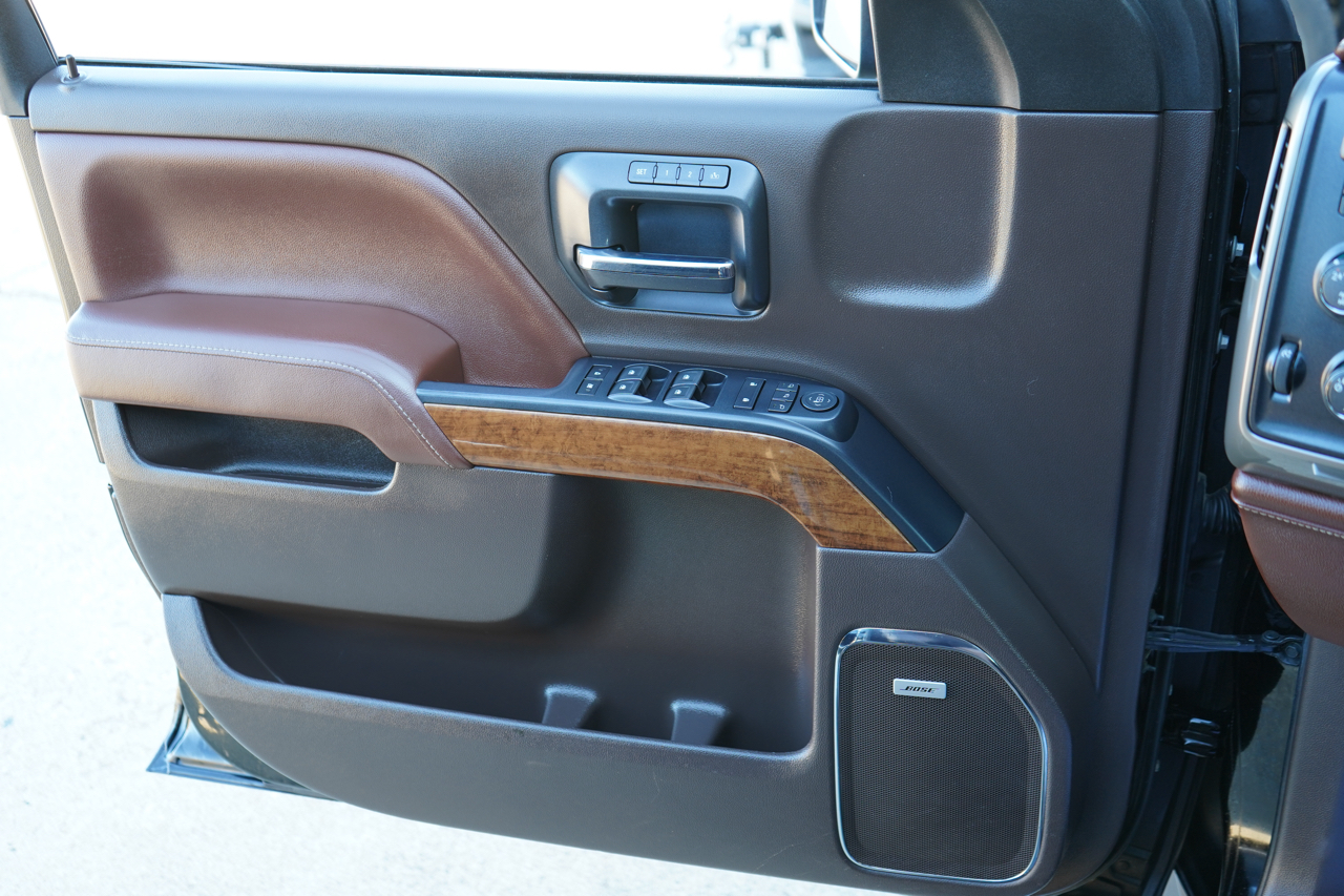 Chevrolet Silverado 3500HD 4WD Crew Cab 153.7" High Country 2018