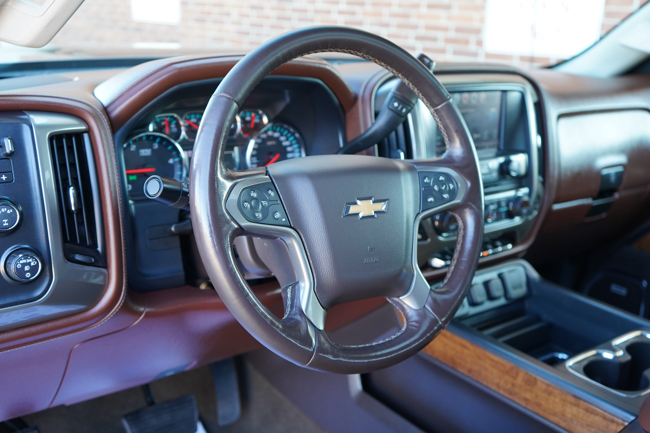 Chevrolet Silverado 3500HD 4WD Crew Cab 153.7" High Country 2018