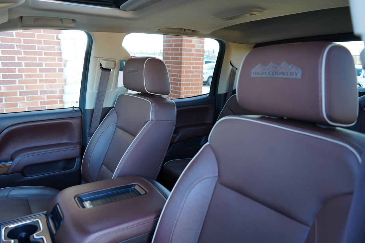 Chevrolet Silverado 3500HD 4WD Crew Cab 153.7" High Country 2018