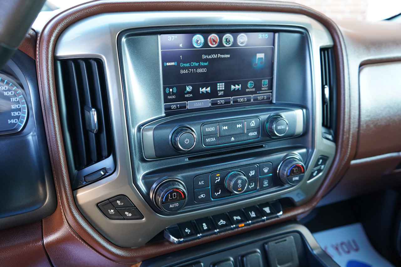 Chevrolet Silverado 3500HD 4WD Crew Cab 153.7" High Country 2018