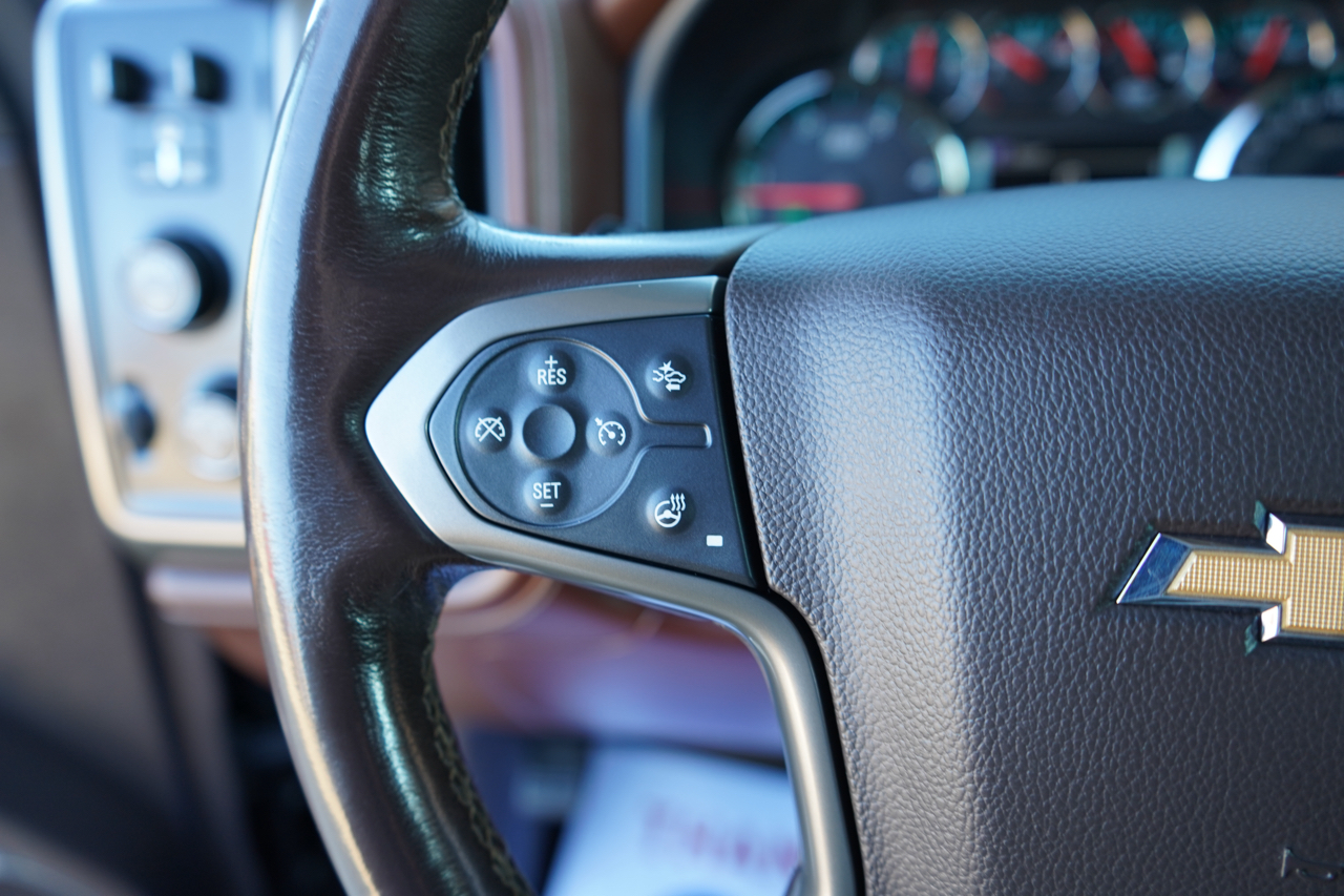 Chevrolet Silverado 3500HD 4WD Crew Cab 153.7" High Country 2018