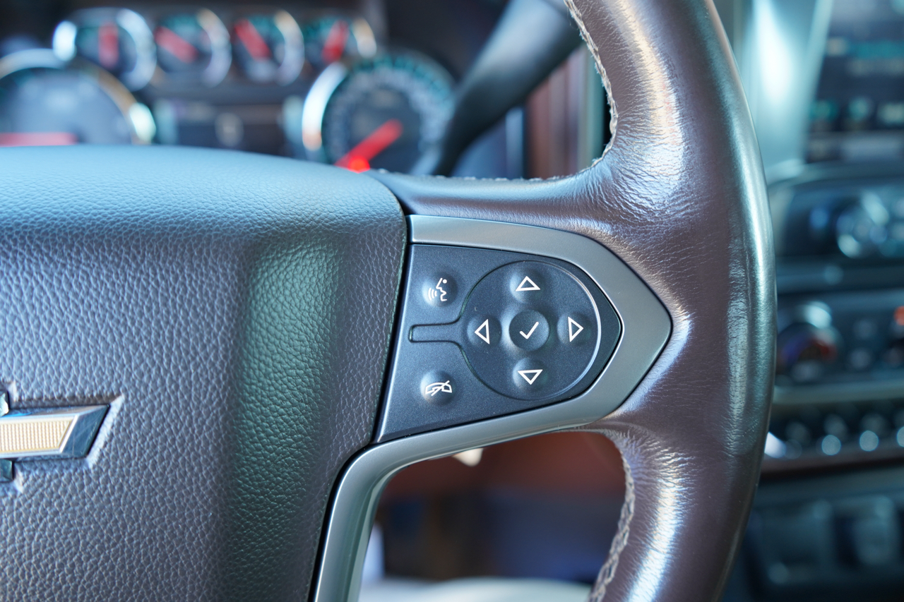 Chevrolet Silverado 3500HD 4WD Crew Cab 153.7" High Country 2018