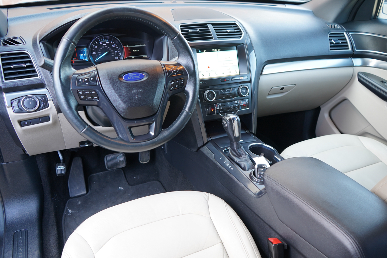 Ford Explorer XLT FWD 2018