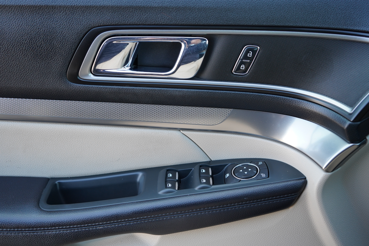 Ford Explorer XLT FWD 2018