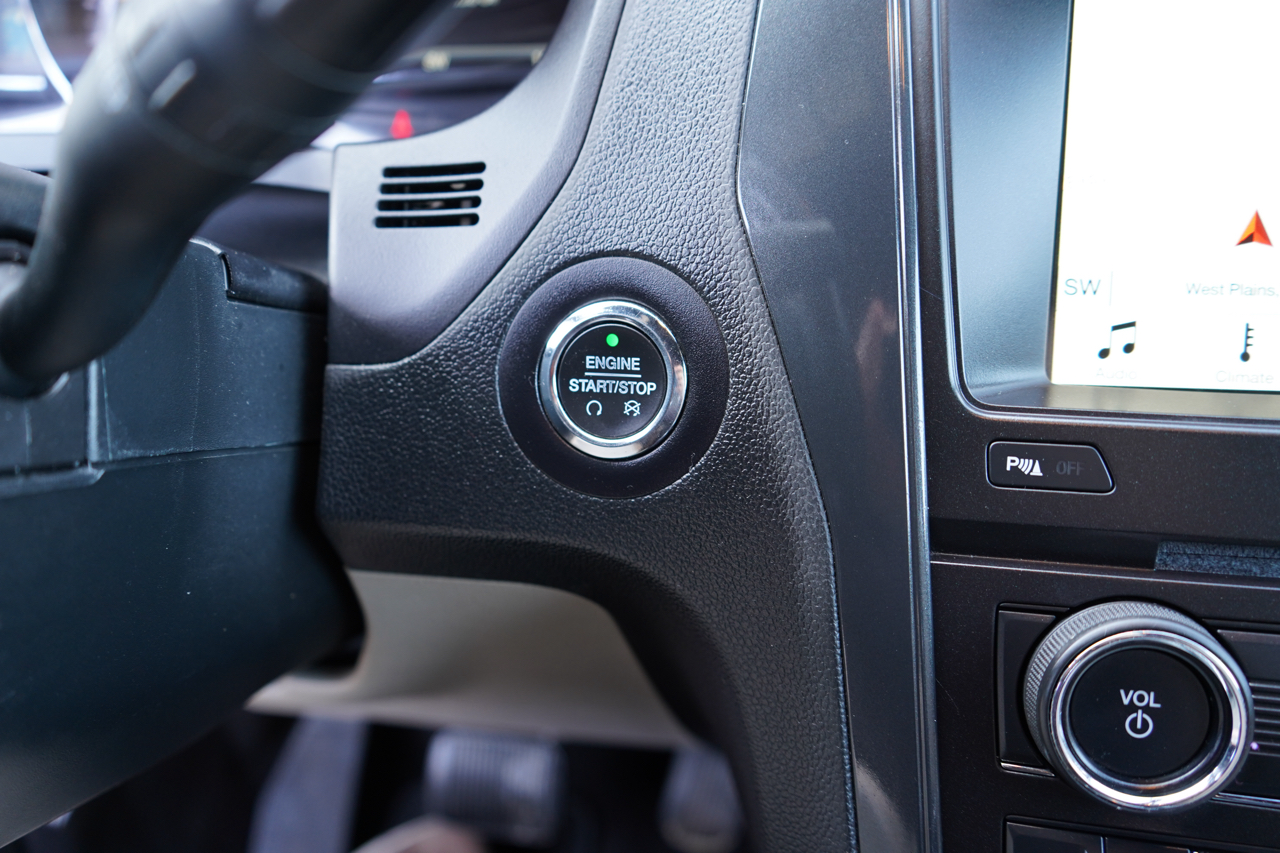 Ford Explorer XLT FWD 2018