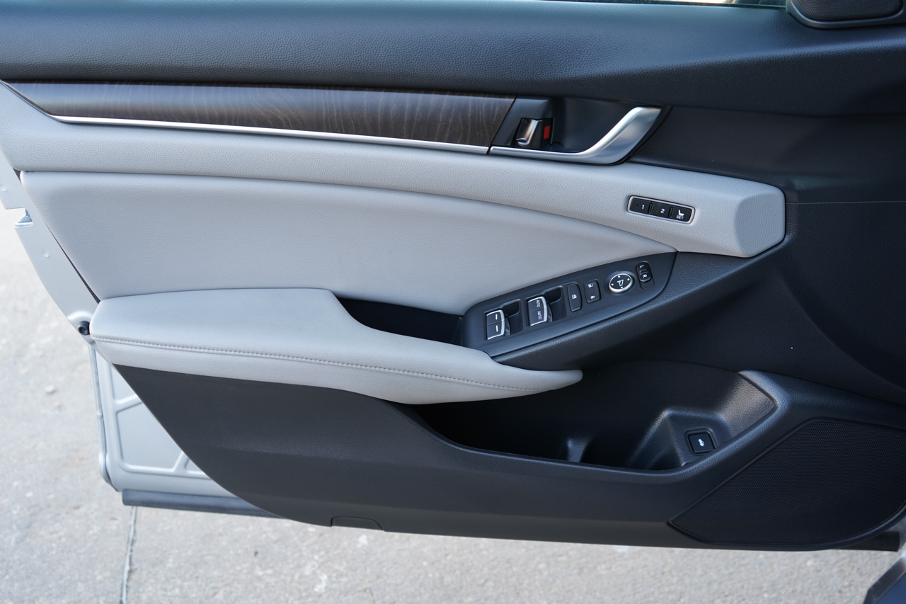 Honda Accord Sedan EX-L Navi 1.5T CVT 2018