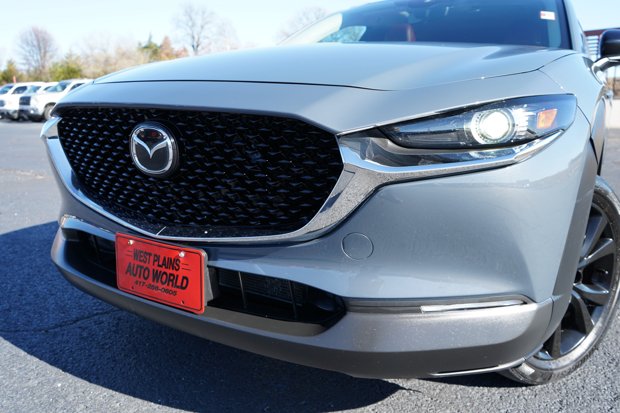 2022 Mazda CX-30 2.5 S Carbon photo 2