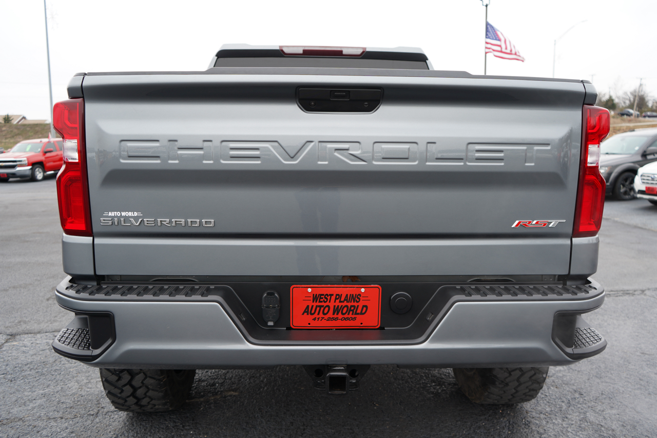 Chevrolet Silverado 1500 4WD Crew Cab 147" RST 2021