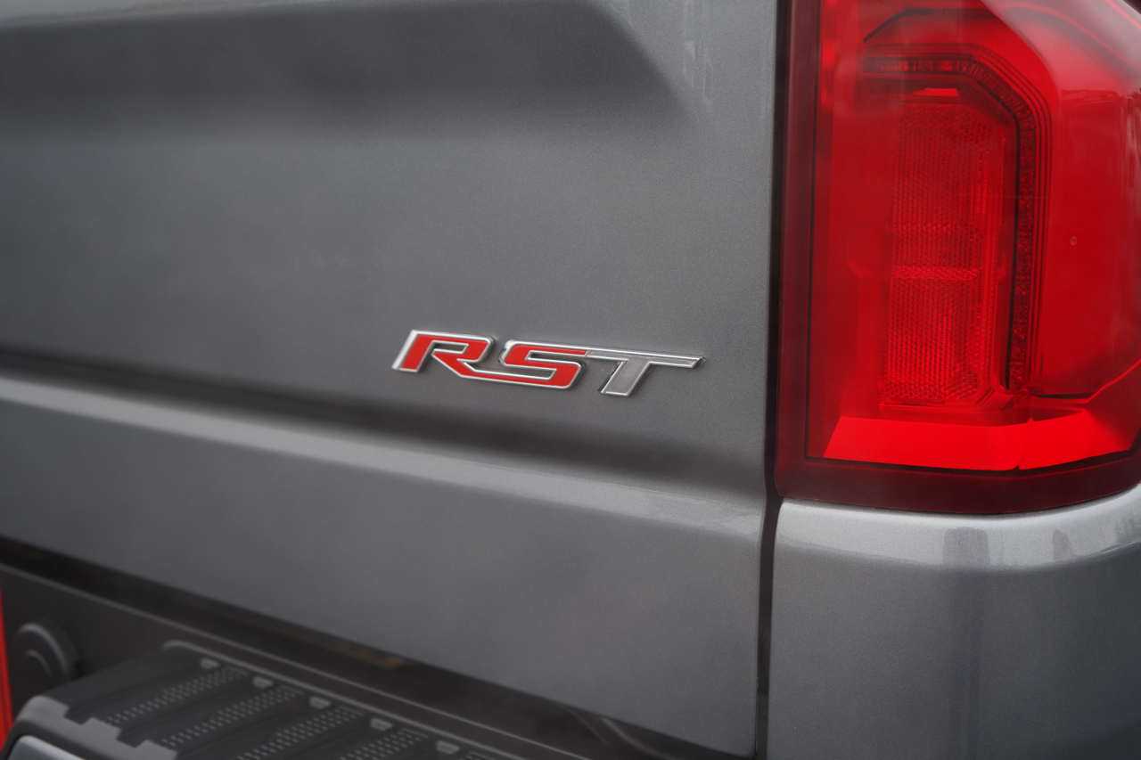 Chevrolet Silverado 1500 4WD Crew Cab 147" RST 2021