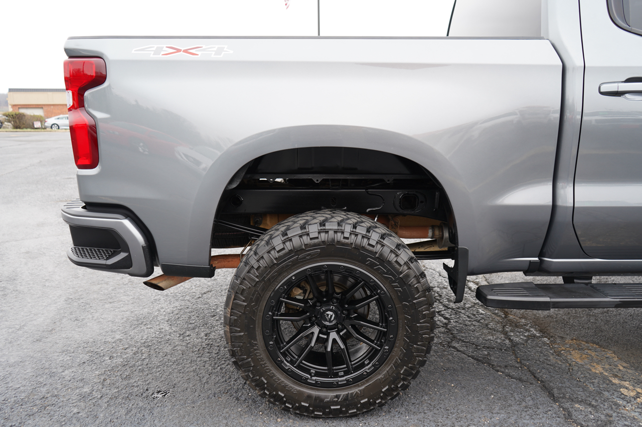 Chevrolet Silverado 1500 4WD Crew Cab 147" RST 2021