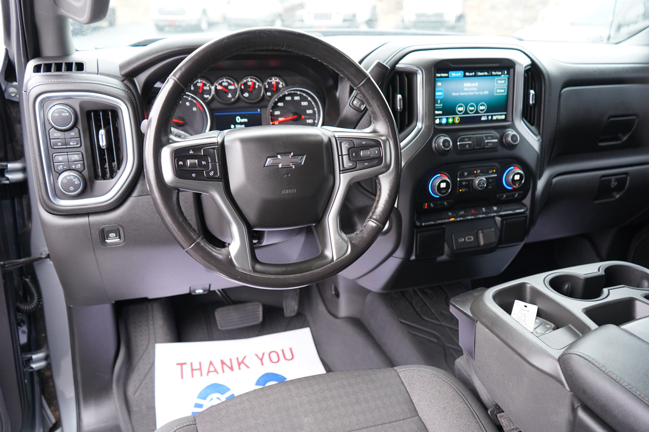 Chevrolet Silverado 1500 4WD Crew Cab 147" RST 2021