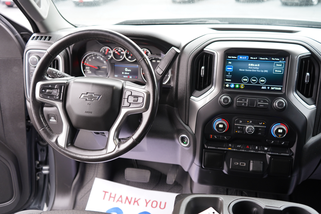 Chevrolet Silverado 1500 4WD Crew Cab 147" RST 2021