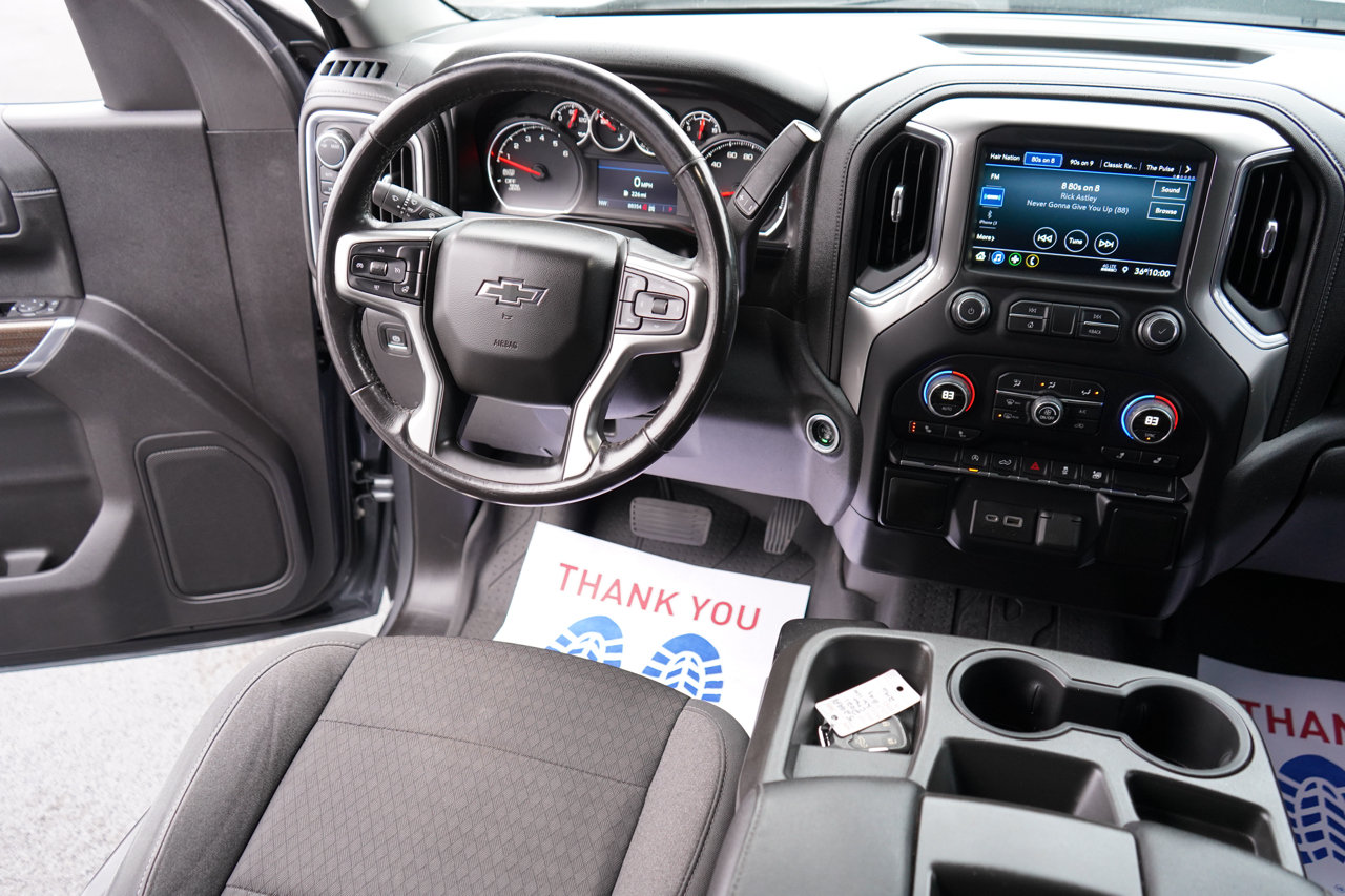 Chevrolet Silverado 1500 4WD Crew Cab 147" RST 2021