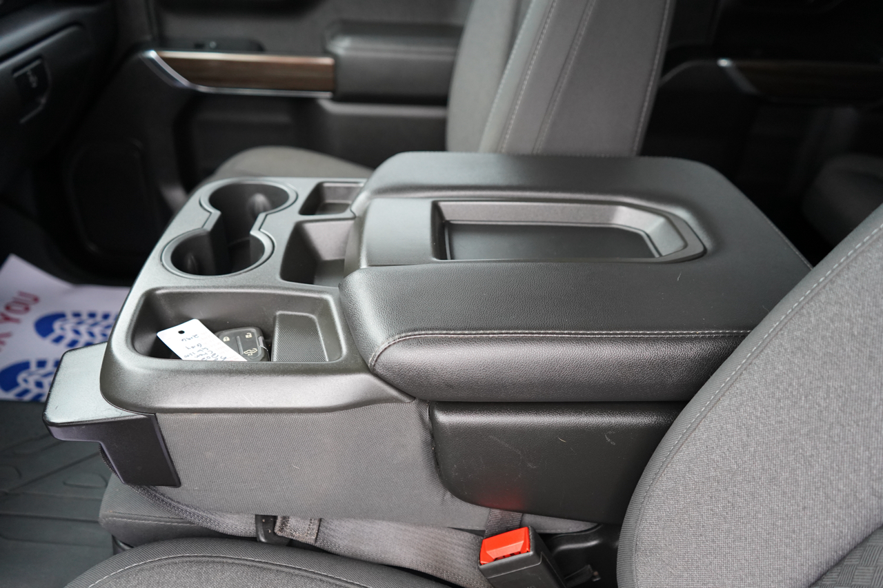 Chevrolet Silverado 1500 4WD Crew Cab 147" RST 2021