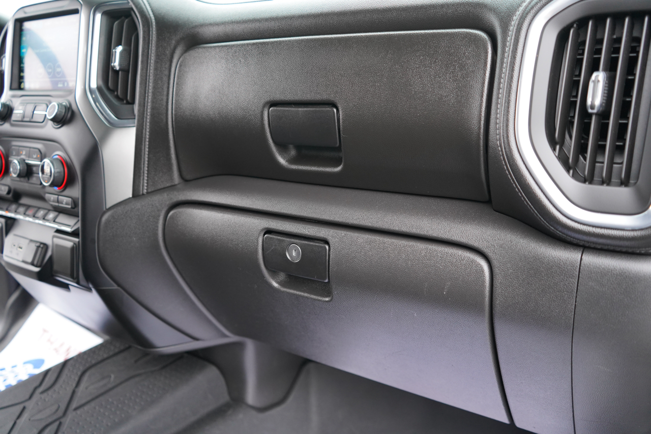 Chevrolet Silverado 1500 4WD Crew Cab 147" RST 2021