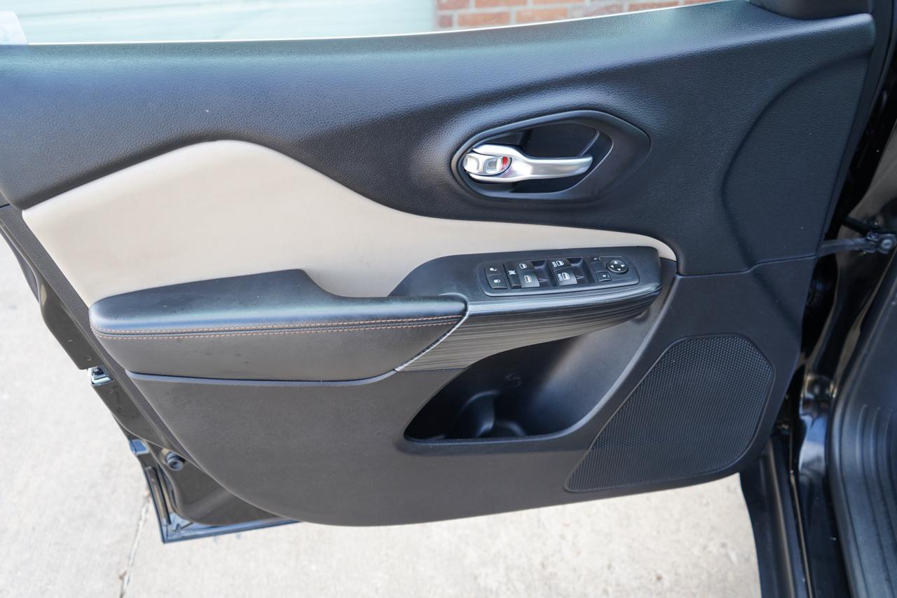 Jeep Cherokee Limited FWD 2017