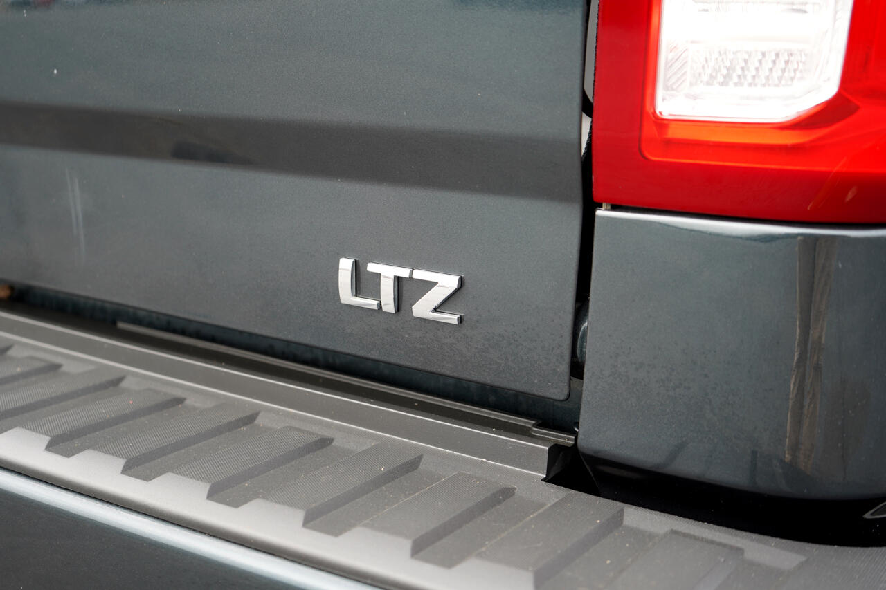 Chevrolet Silverado 1500 LTZ Z71 Double Cab 4WD 2018